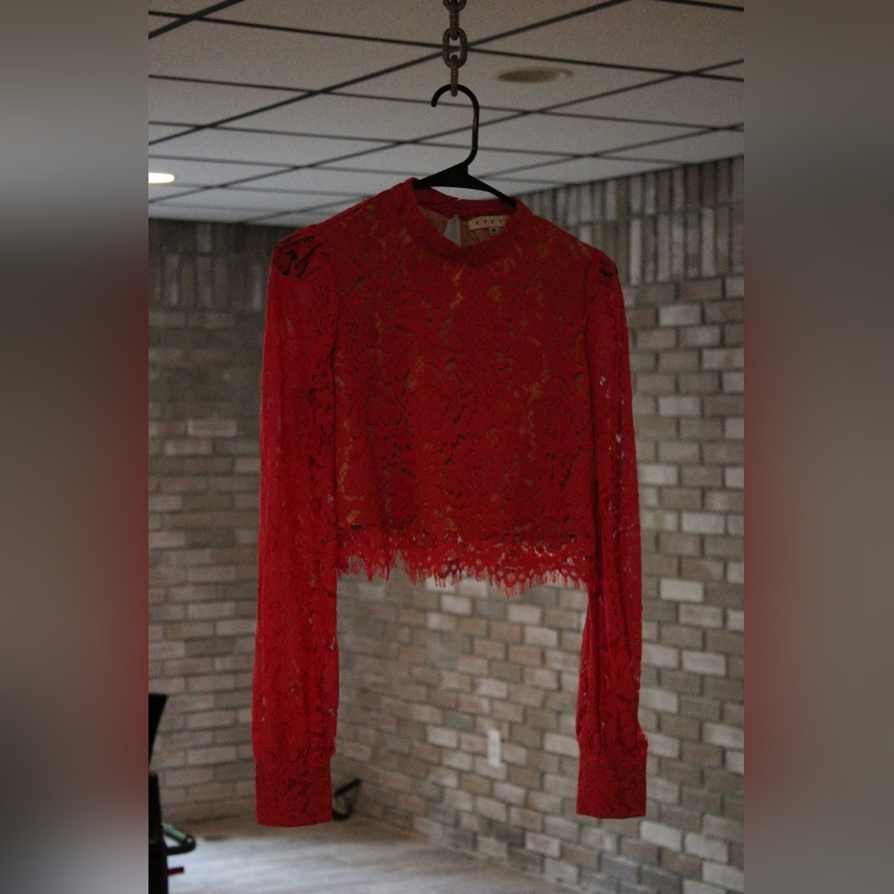 Elegant Red Lace Long Sleeve Top